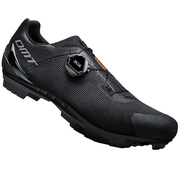 DMT KM4 BLACK/BLACK